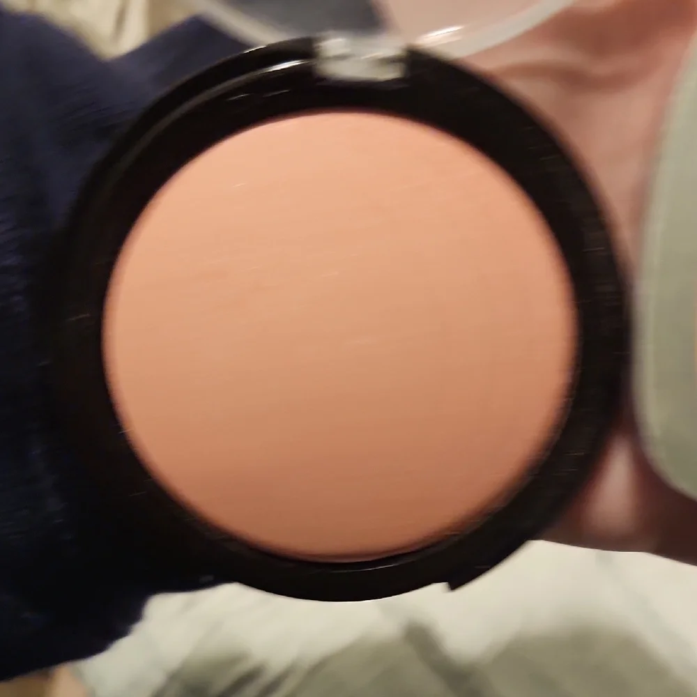 COVERGIRL Orange Blush Radiant Glow - Picture 4 of 6